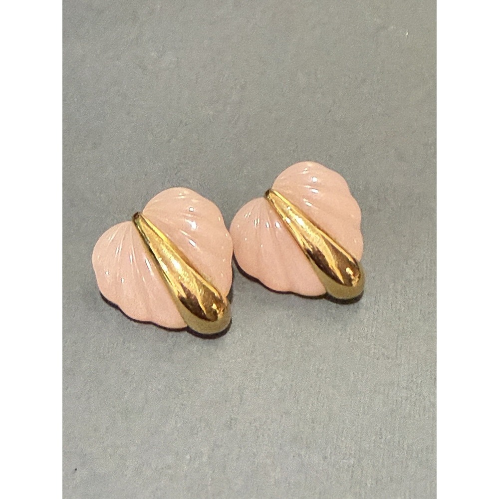 Pink Gold Tone Heart Shape Post Earrings Vintage Acrylic‎ Lucite and Metal